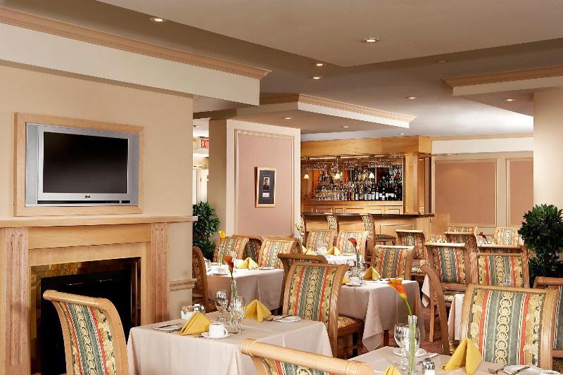 Four Points By Sheraton Toronto Lakeshore מסעדה תמונה